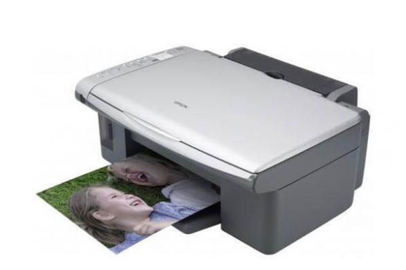 изображение МФУ Epson Stylus DX4850 с ПЗК и чернилами