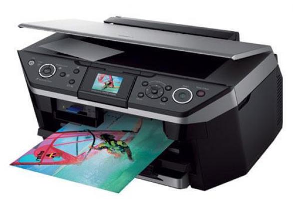 изображение МФУ Epson Stylus Photo RX585 с ПЗК и чернилами